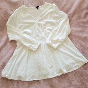 Lovely White Eyelet Torrid Top